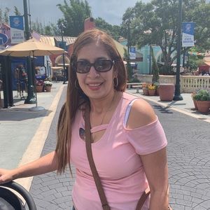 Meet your Posher, Brenda lee